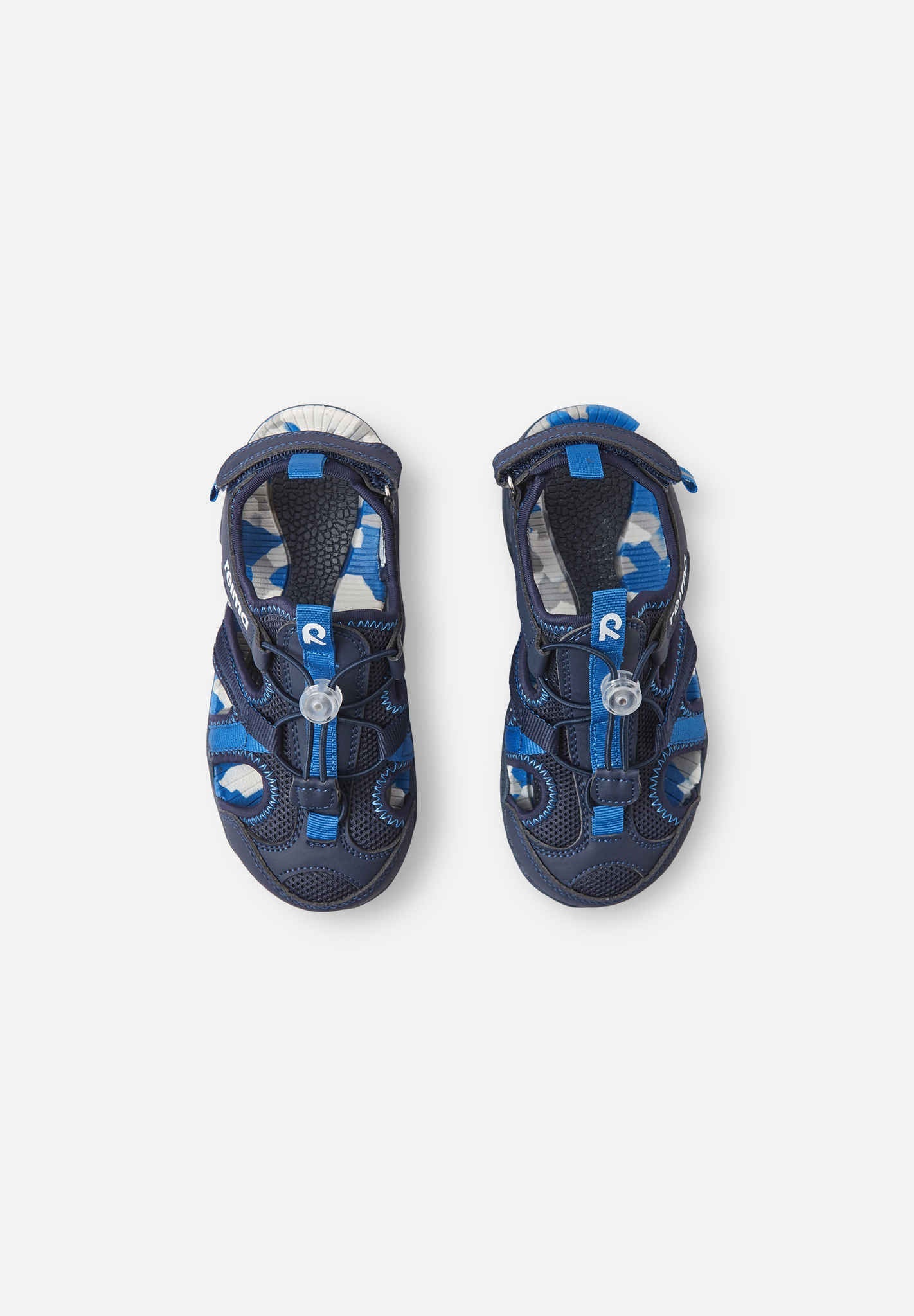 Kinder Sandalen Hiekalla
