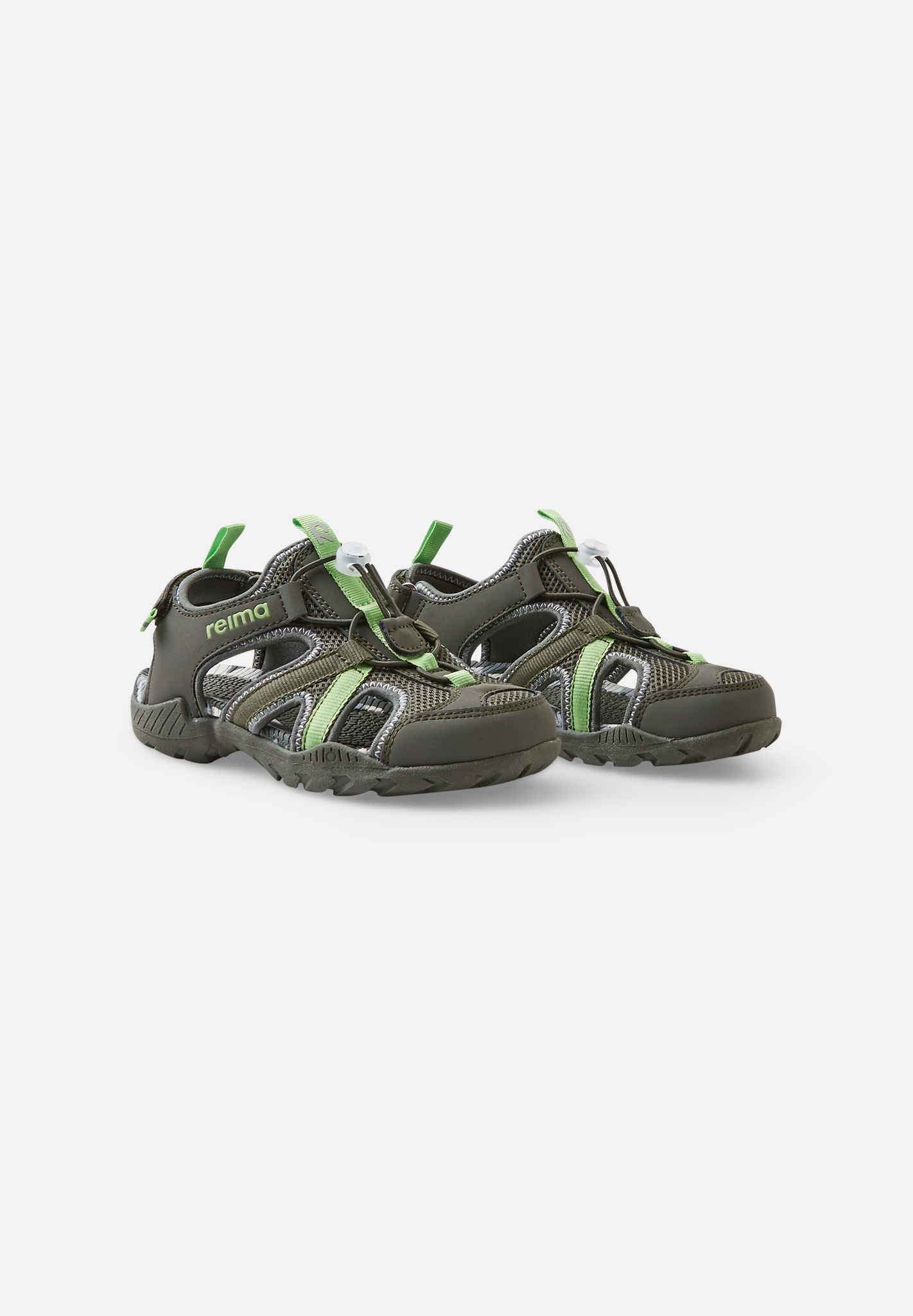 Kinder Sandalen Hiekalla